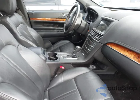 2017 Lincoln Mkt Livery z USA, uszkodzony, nr VIN 2LMHJ5NK9HBL00413